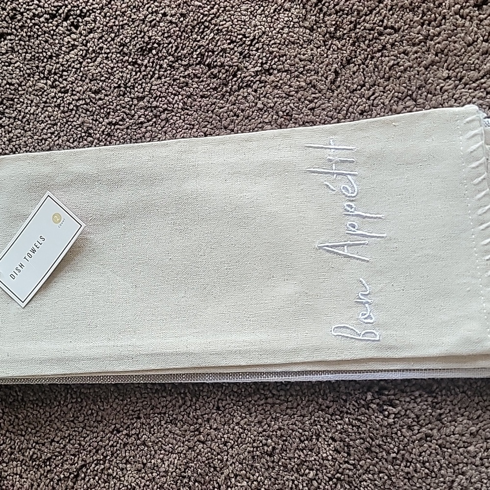 Embroidered Kitchen Towels Set - Picture 3 of 5